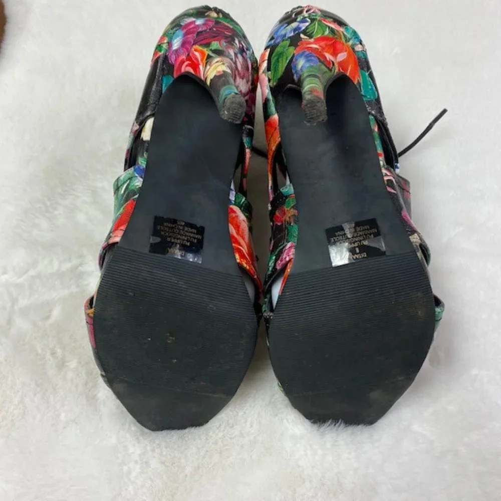 Madden Girl Dita Floral Lace‎ Up Stilettos Open Toe Heels, size 8